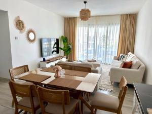 Bohemian penthouse in Girne Alsancak, close to Merit hotels