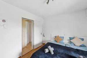 EXQUIS Design 2-Room Apartment Zurich ROSET I Garden I Lake View