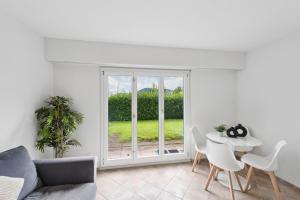 EXQUIS Design 2-Room Apartment Zurich ROSET I Garden I Lake View