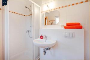 Villen am See - 4-Raum Häuser DHH Golfblick