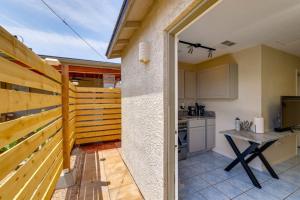 Modern 1BR Casita Near Downtown PHX