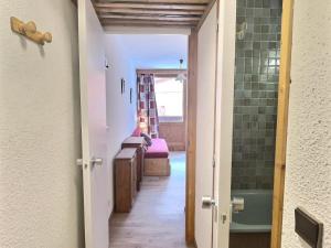 Studio charmant à Val dIsère proche centre et pistes - FR-1-411-965