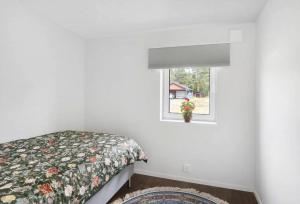 Newly Built House with Free Parking in Scenic Nature