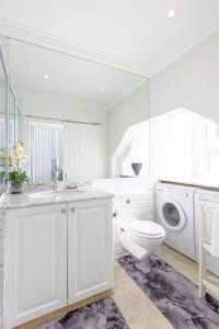 Clifton YOLO Spaces - Beachfront Duo Apartment