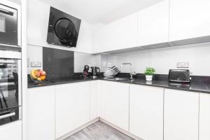 BnBNova - 2BR - Tower Bridge & Liverpool Street