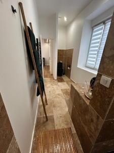 Cozy room apartment Nîmes Centre Coupole Arènes