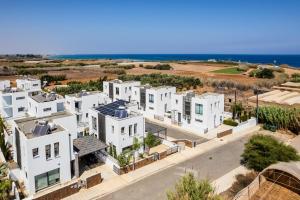 Villa Alassia 16 by Ezoria Villas