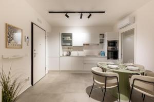 OFFERTA Speciale! Soggiorno in Centro, 2 Suites con WiFi e Parcheggio Pubblico