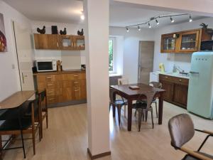 chic t3 60 m2 cosy 1 a 6 personnes rando, nature, bike park, station de ski