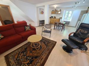 chic t3 60 m2 cosy 1 a 6 personnes rando, nature, bike park, station de ski