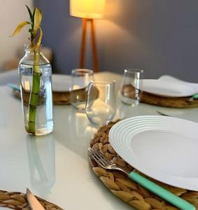 Depto moderno ccochera en zona top Mendoza