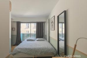3-Bedroom T3 with Balcony Lively Area & Restaurants