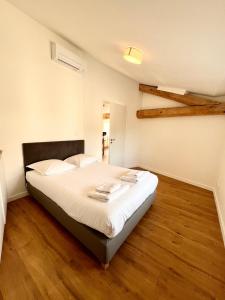 Make My Day, Champagne au Mont dor