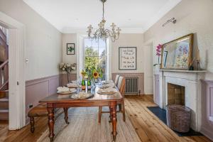 6 Bedroom - Luxury - Cinema Room