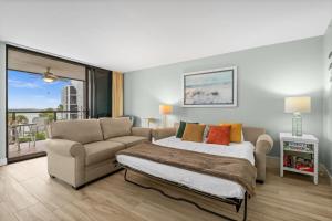 Casa Sol - Waterfront Island Rental - Ocean Views - Near Beach