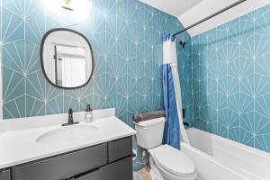 Prime SoCo boutique studios with laundry WiFi 7 Min to DT