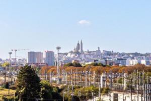 GuestReady - Cosy flat with a view of Montmartre