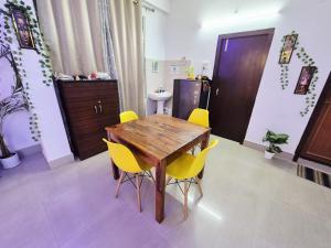 R R Homestay