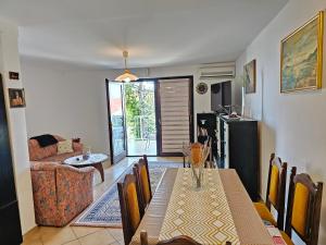 DAVOR KL Holiday house in a small fishing village