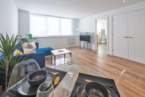 Contemporary & Bright 1 Bed Apartment in Gravesend