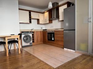 Trendy Studio Flat, 8 Minutes to central London