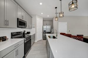 Inviting Townhome Near Disney With Resort & Waterpark Access - 7833SD