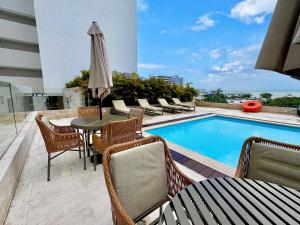 Loft Vistas Mar. Crespo Piscina y Jacuzzi