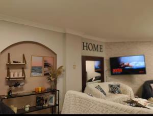 Cozy 1 Bedroom Apartment Suitable for travelers , couples