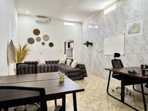 SESEH Guesthouse I CoWorking I Pool I Apartment 1 - Ubytování bez kategorie ve městě Munggu