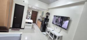 A&G Condotel at 101newport Right across NAIA T3