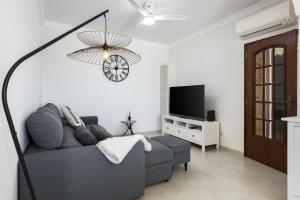 Golfinho - Sea view with pool by HD