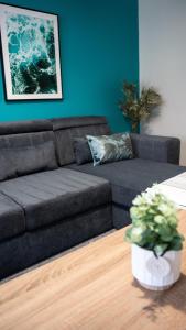 2 BDR House By Caledonia Luxe Stays Short Lets & Serviced Accommodation Bathgate