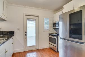 5 Mi to Dtwn Pet-Friendly Home in St Petersburg!