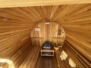 Your Bear Lake dream home with Theater, Hot tub, More