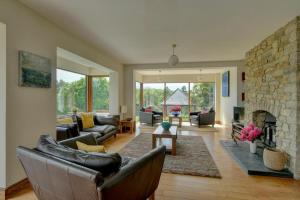 5 Bed in Uplyme oc-d32981