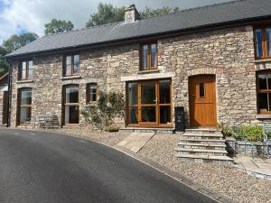 3 Bed in Defynnog oc-p33133