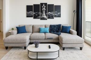 Stylish Condo 3 Bedroom with Pool Table