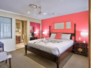 Coastal Escape - 2BR plus Pool and Spa by Custom Bnb Hosting