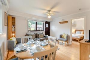 2 Bed in Stone Cross oc-g33059