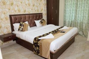 Kumarpaying guest house assi Ghat road