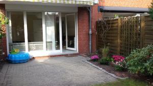 Apartment with Garden in Norderstedt county Hamburg, near Metro