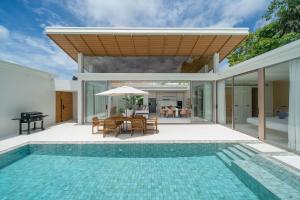Luxury villa 4 bedroom Bangtao