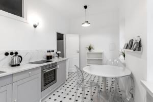 Close-Golden Apartments - Stare Miasto - Cozy and Stylish - Mostowa