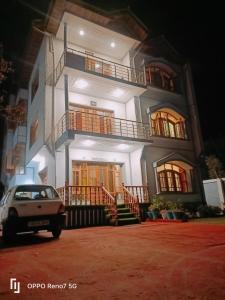 Moonshine Homestay Kashmir