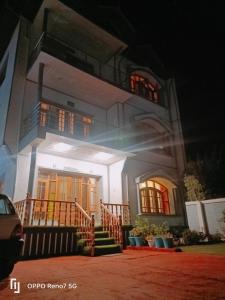 Moonshine Homestay Kashmir