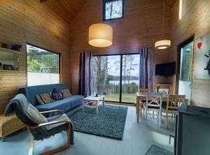 Scandinavian-style lake house