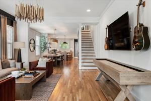 NASH - Music City Retreat - 757A Lynwood Ave