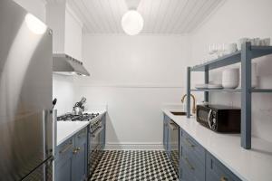 The Adaline - Entire Complex In Hyde Park