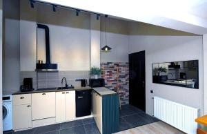 Warm & Stylish 2-Room Studio Attic in Old Tbilisi Apart 7