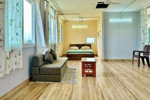 Sadhgurus Grace - Near ISHA Yoga Adiyogi